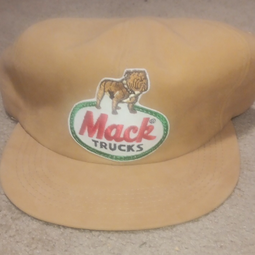 K PRODUCTS. MACK TRUCKS VINTAGE CAP.